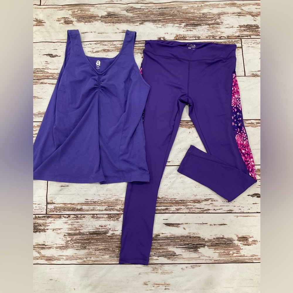 AVIVA SPORT LEGGINGS AND AVENUE PURPLE TANK TOP